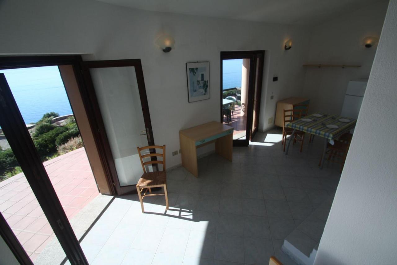 Villino Lu Ciuoni With Nice Sea View Costa Paradiso Exteriör bild