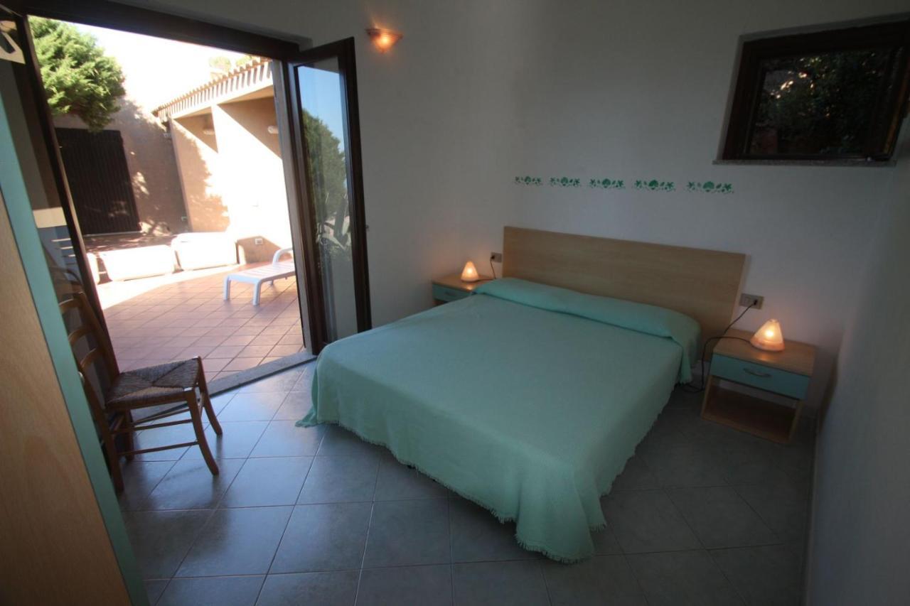 Villino Lu Ciuoni With Nice Sea View Costa Paradiso Exteriör bild