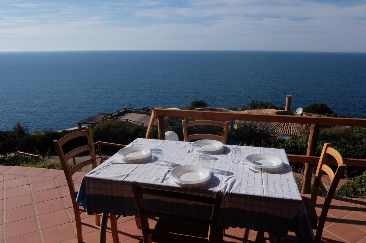 Villino Lu Ciuoni With Nice Sea View Costa Paradiso Exteriör bild