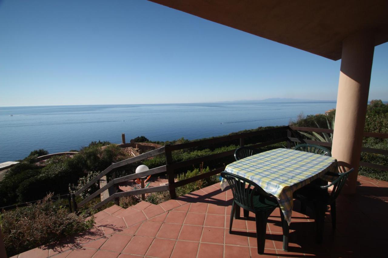 Villino Lu Ciuoni With Nice Sea View Costa Paradiso Exteriör bild
