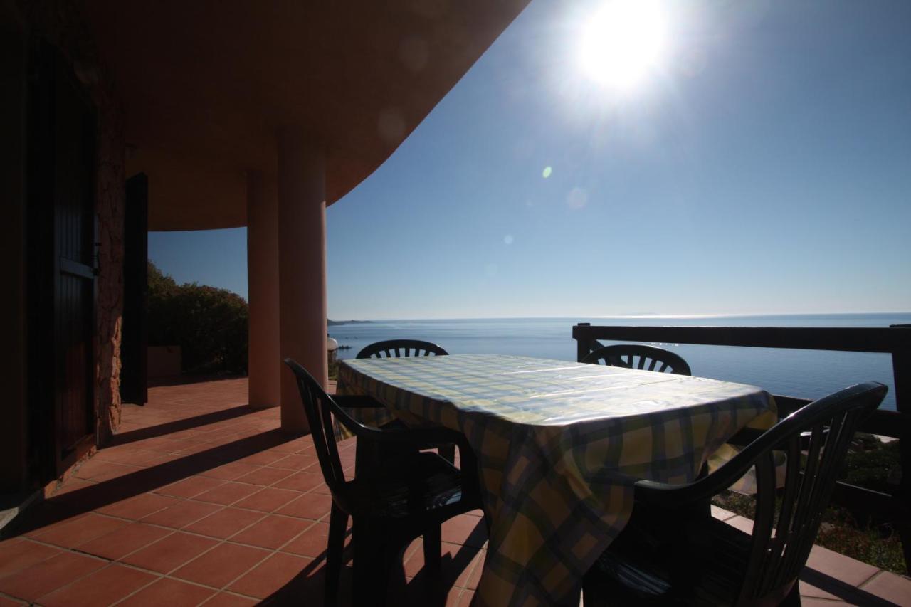 Villino Lu Ciuoni With Nice Sea View Costa Paradiso Exteriör bild